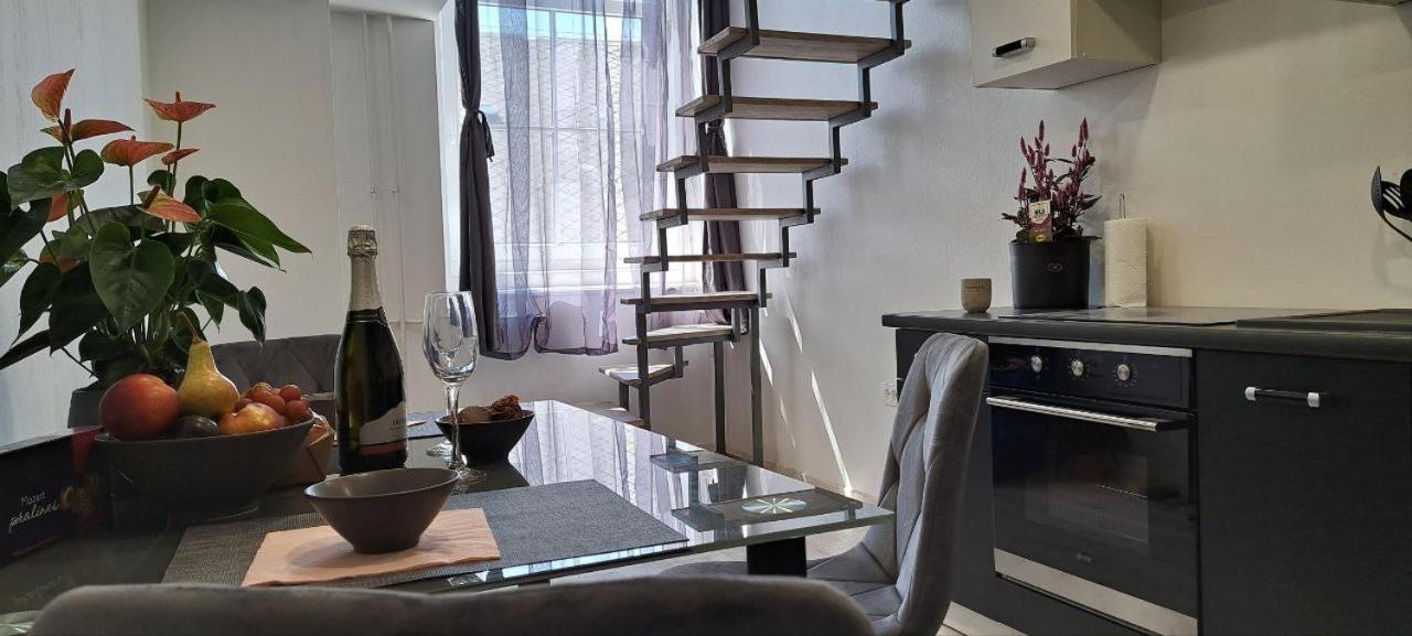 Ljubljana Nest- Centre, Free Parking- Renovated August 2024 Apartment Luaran gambar